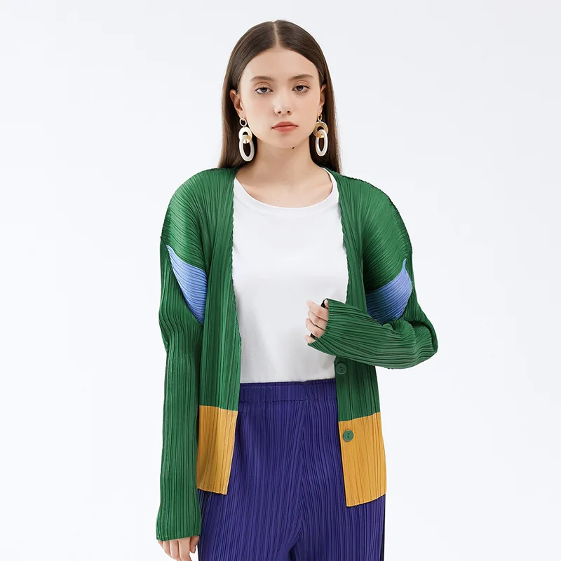2022 Autumn New Color Contrast Splice Cardigan Pleated Long Sleeve Relaxed Outwear For Women
2022 Autumn New Color Contrast Splice Cardigan Pleated Long Sleeve Relaxed Outwear For Women