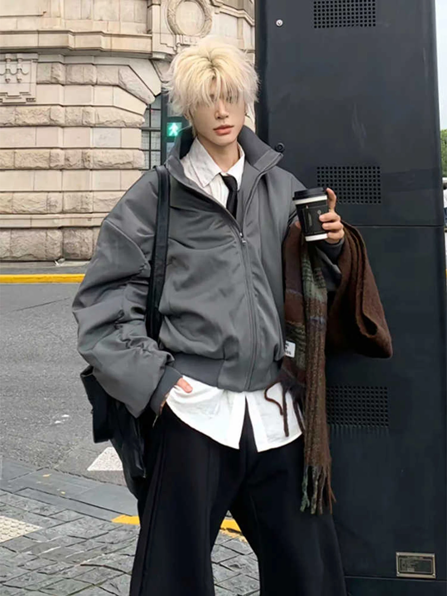 Мужская куртка-бомбер American Sle Pilot: весенне-осенняя, свободного кроя, повседневная, модная, из смесового полиэстера и хлопка
Мужская куртка-бомбер American Sle Pilot: весенне-осенняя, свободного кроя, повседневная, модная, из смесового полиэстера и хлопка