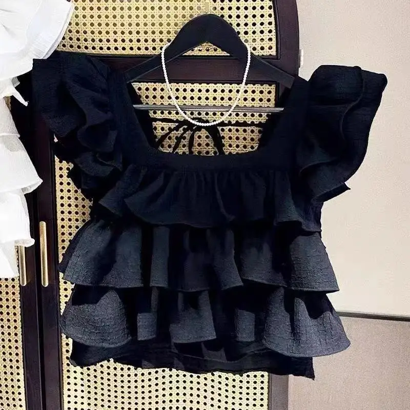 Korean Version Of Girls' Wooden Ear Edge Flying Sleeve Square Collar Shirt Children Summer Children Foreign Style Sleeveless Top
Korean Version Of Girls' Wooden Ear Edge Flying Sleeve Square Collar Shirt Children Summer Children Foreign Style Sleeveless Top
