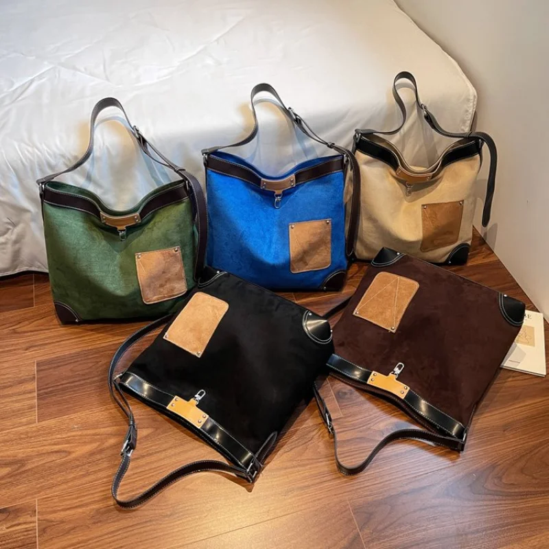 Модная элегантная женская сумка-тоут из кожи класса люкс, классический стиль, винтажный дизайн, повседневная сумка для женщин.
Модная элегантная женская сумка-тоут из кожи класса люкс, классический стиль, винтажный дизайн, повседневная сумка для женщин.