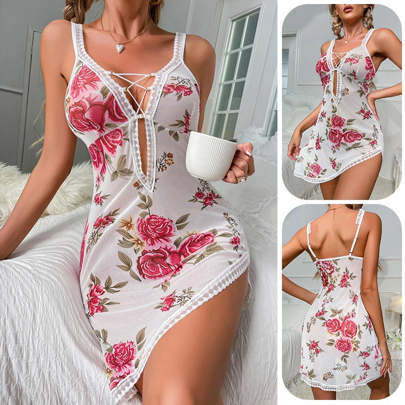 Платье без бретелек с цветочным принтом и витой лентой, юбкой нестандартной формы и съемными бретелями для домашней одежды.
Платье без бретелек с цветочным принтом и витой лентой, юбкой нестандартной формы и съемными бретелями для домашней одежды.