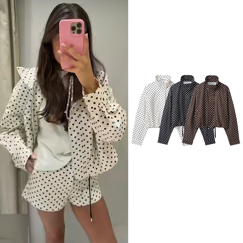 The Spring Of 2026, The New Women's Wild Fashion Drawstring Wave-Point High-Necked Long-Sleeved Seersucker Casual Loose Jacket
The Spring Of 2026, The New Women's Wild Fashion Drawstring Wave-Point High-Necked Long-Sleeved Seersucker Casual Loose Jacket