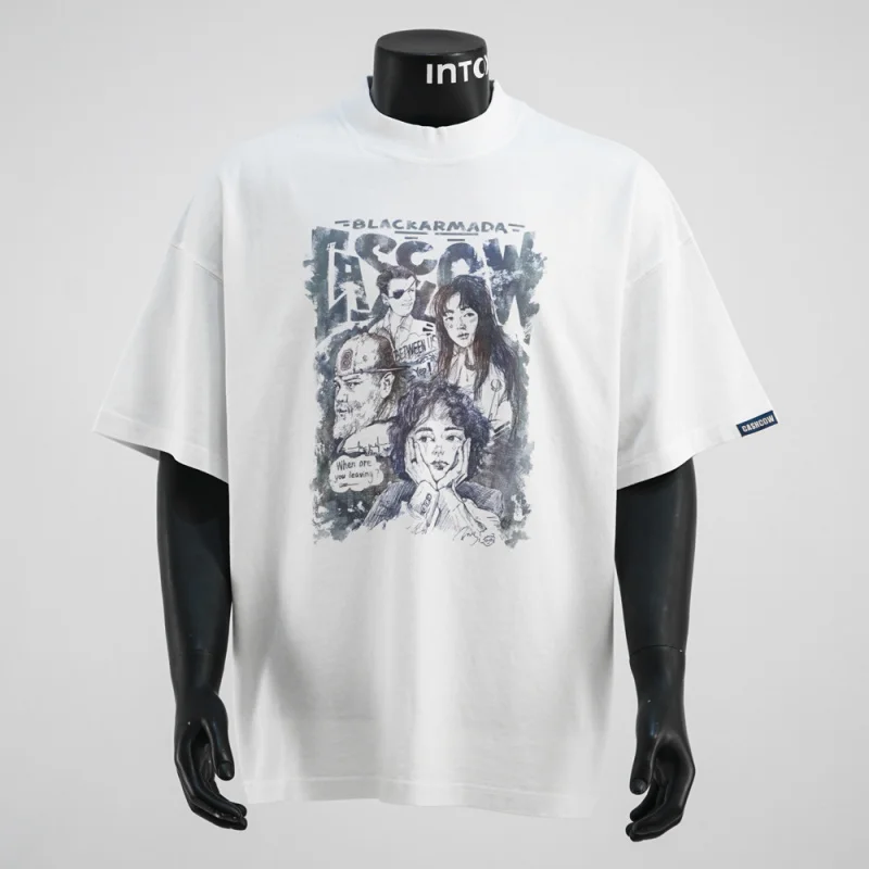 Short sleeved T-shirt, men's and women's niche print, summer retro high street trendy brand, loose and versatile couple clothes
Short sleeved T-shirt, men's and women's niche print, summer retro high street trendy brand, loose and versatile couple clothes