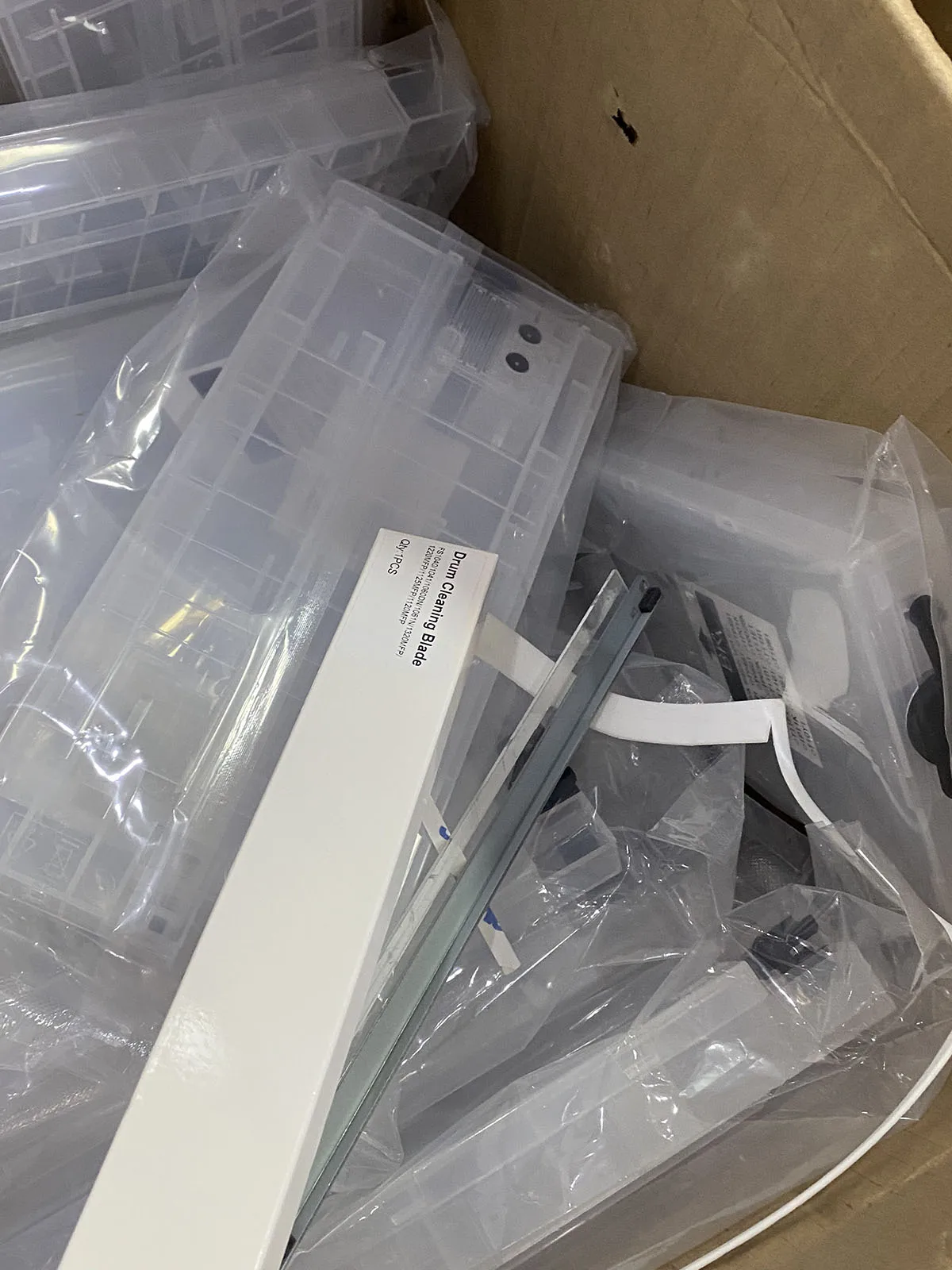 5X DK-170 Drum Cleaning Blade for Kyocera FS 1035 1030 1120 1128 1370 2810 920 720 1135 1016 1028 1110 P2035 1024 1100 1300 1320
5X DK-170 Drum Cleaning Blade for Kyocera FS 1035 1030 1120 1128 1370 2810 920 720 1135 1016 1028 1110 P2035 1024 1100 1300 1320