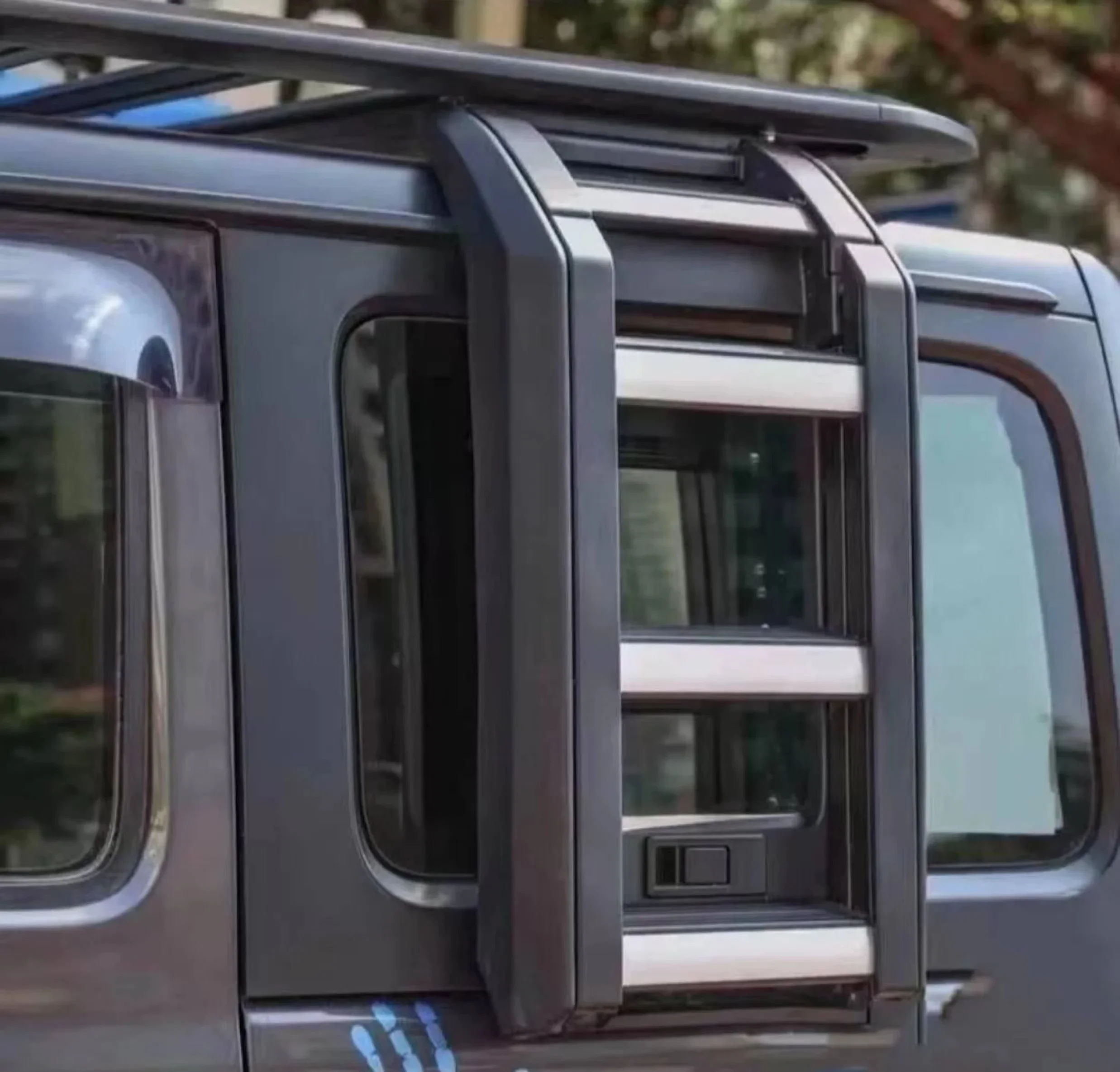 Aluminum Side Climb Ladder Rack for Jeep Wrangler JK & JL Luggage Carrier Ladder
Aluminum Side Climb Ladder Rack for Jeep Wrangler JK & JL Luggage Carrier Ladder