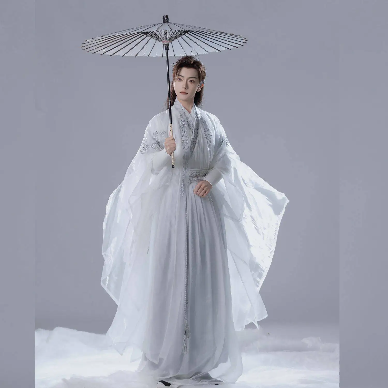New Spring Summer White Men's Hanfu Set, Wei Jin Style Big Sleeve Embroidery Flowy Swordsman
New Spring Summer White Men's Hanfu Set, Wei Jin Style Big Sleeve Embroidery Flowy Swordsman