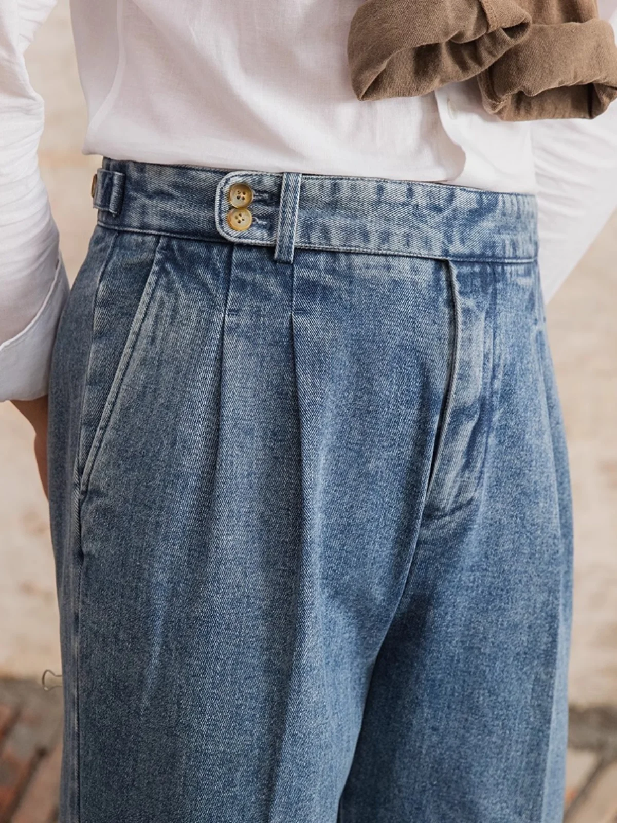 Классический итальянский стиль Неаполь, светло-голубой мужской костюм, джинсы, мужские прямые хлопковые рабочие брюки с высокой талией, деловые джинсовые брюки
Классический итальянский стиль Неаполь, светло-голубой мужской костюм, джинсы, мужские прямые хлопковые рабочие брюки с высокой талией, деловые джинсовые брюки