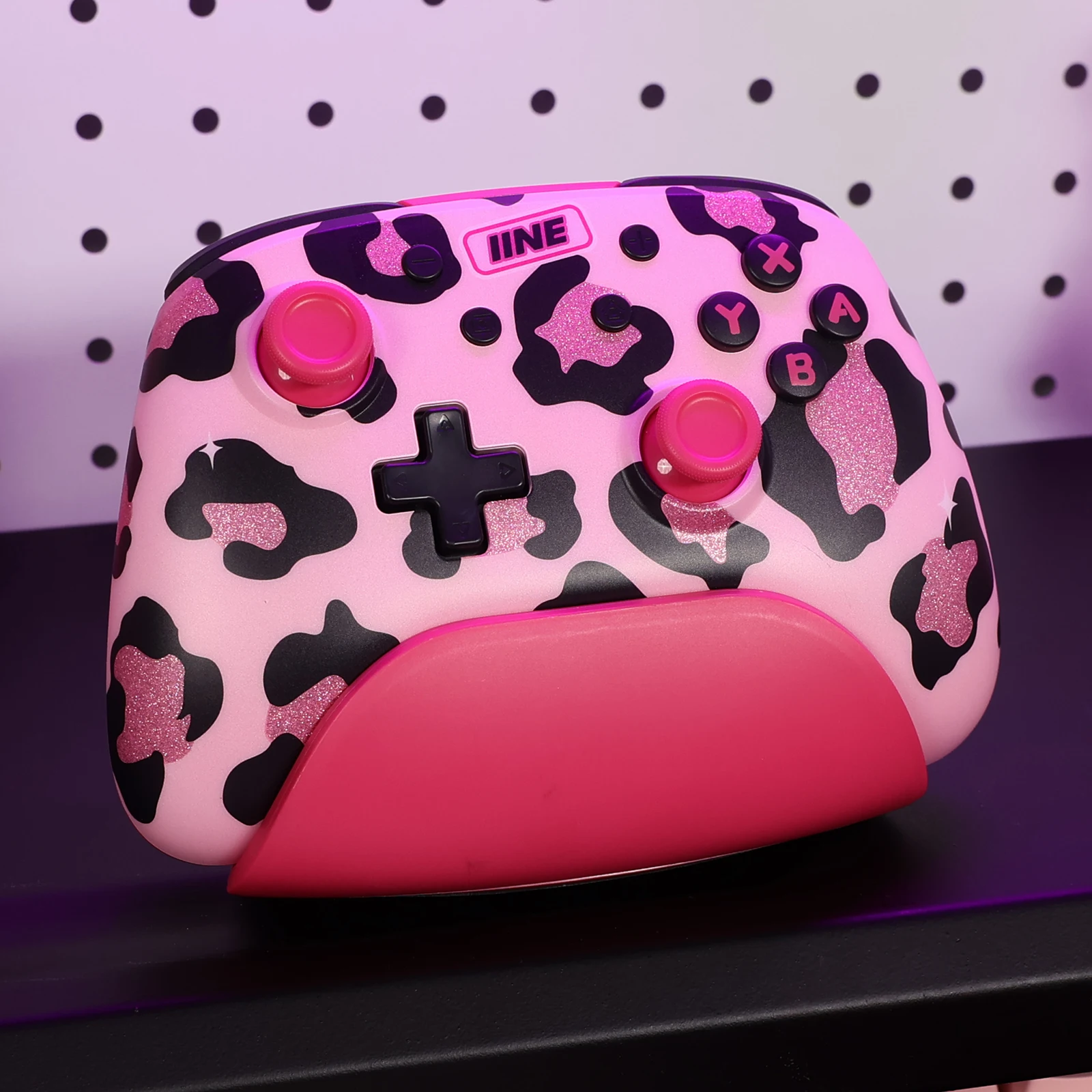 IINE Pink Wireless Controller with Charging Dock for PC/Laptop/Switch/Steam/iPad,support NFC Amiibo Auto-Fire Macro
IINE Pink Wireless Controller with Charging Dock for PC/Laptop/Switch/Steam/iPad,support NFC Amiibo Auto-Fire Macro