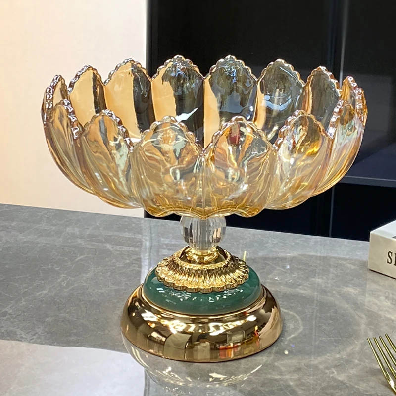 Light luxury high-end fruit plate household living room crystal glass fruit plate coffee table small exquisite snacks melon seed
Light luxury high-end fruit plate household living room crystal glass fruit plate coffee table small exquisite snacks melon seed