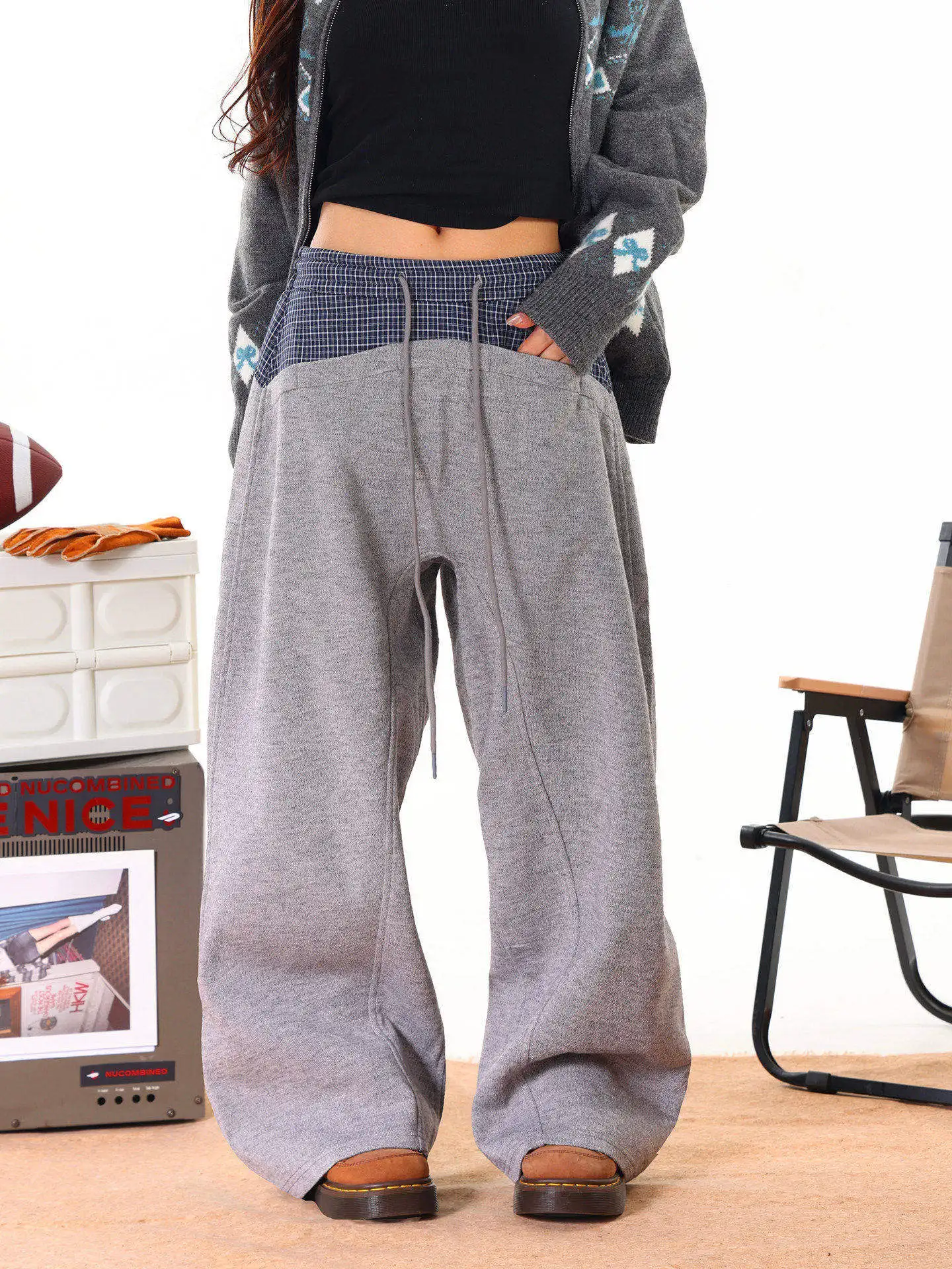 High Waist Wide Leg Pants Women's Early Spring New Splicing Plaid Drape Casual Trendy American Sle Loose Fit Straight Leg
High Waist Wide Leg Pants Women's Early Spring New Splicing Plaid Drape Casual Trendy American Sle Loose Fit Straight Leg