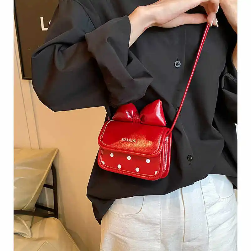 French Kawaii Sweet Lolita Girls Small Bag Fashionable Exquisite Red Cute Dot Bow Elegant Casual Mini Women Shoulder Bag
French Kawaii Sweet Lolita Girls Small Bag Fashionable Exquisite Red Cute Dot Bow Elegant Casual Mini Women Shoulder Bag