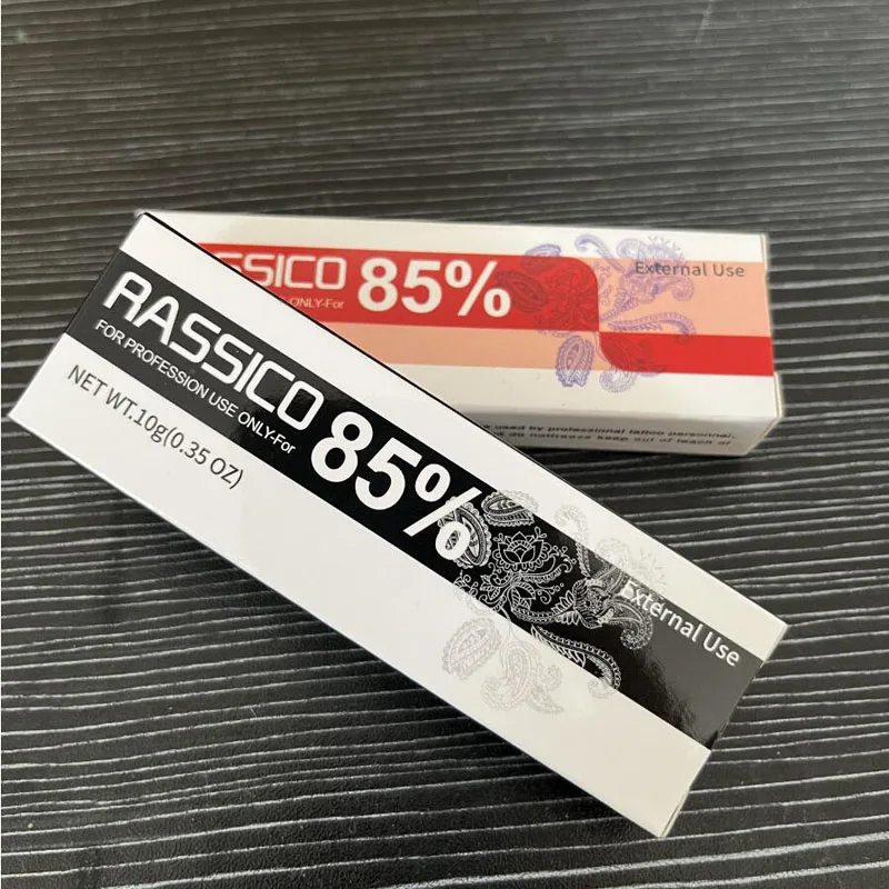 Новое поступление 85% RASSICO крем для татуировки перед перманентным макияжем микроблейдинг бровей губ тела кожи 10 г
Новое поступление 85% RASSICO крем для татуировки перед перманентным макияжем микроблейдинг бровей губ тела кожи 10 г