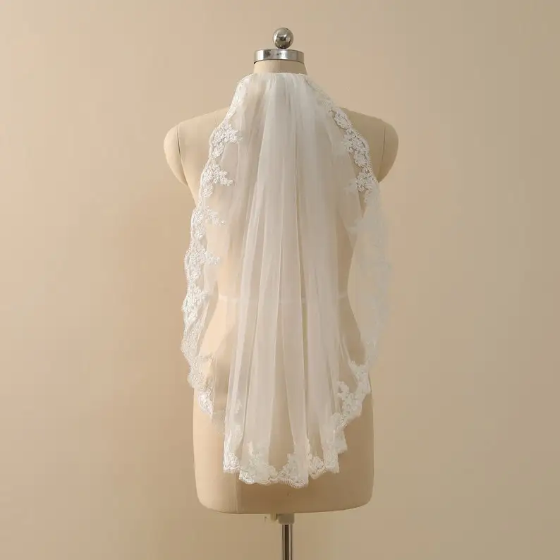 Lace Trim Wedding Veil Short Fingertip Bridal Veil White Ivory Custom Length
Lace Trim Wedding Veil Short Fingertip Bridal Veil White Ivory Custom Length