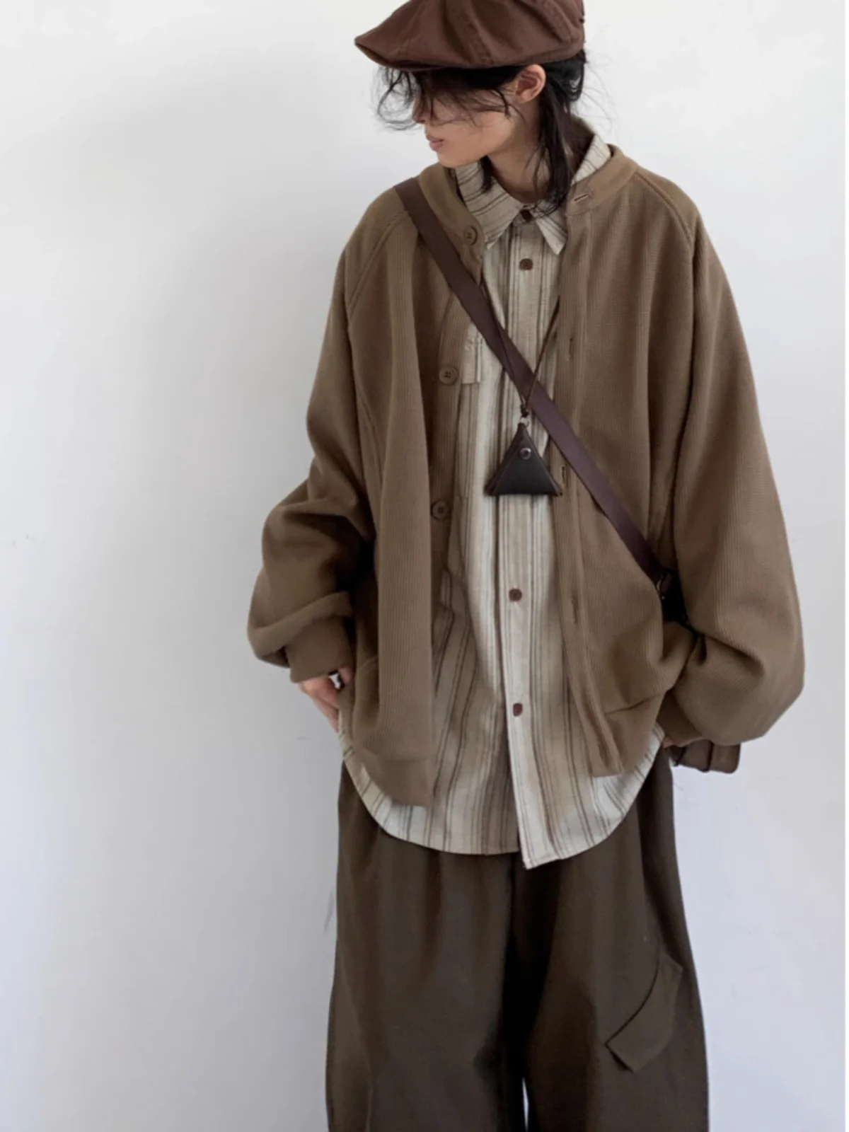 Ретро-жакет в японском стиле, свободный крой, оверсайз, для весны и осени, трендовая верхняя одежда
Ретро-жакет в японском стиле, свободный крой, оверсайз, для весны и осени, трендовая верхняя одежда