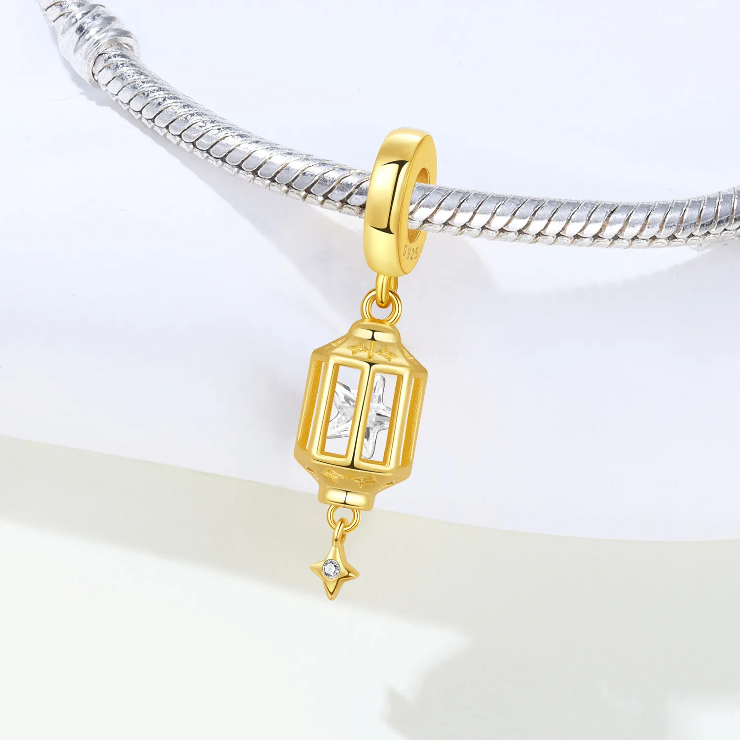 Orstarry 925 Sterling Silver Golden Star Lantern Pendant Beads Original Pendants Bracelet Charm Jewelry Party DIY Trendy Gifts
Orstarry 925 Sterling Silver Golden Star Lantern Pendant Beads Original Pendants Bracelet Charm Jewelry Party DIY Trendy Gifts