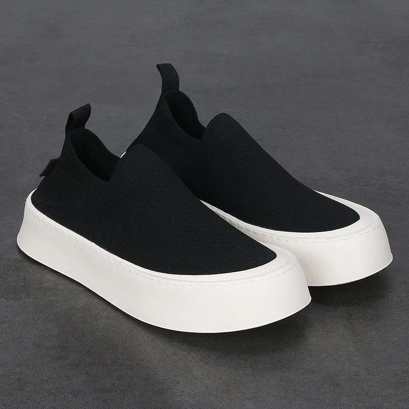 Fashion Summer Breathable Mesh Cloth Shoes Thick Soles Comfortable Black Board Shoes Trend All Match Light Men's Fashion Shoes
Fashion Summer Breathable Mesh Cloth Shoes Thick Soles Comfortable Black Board Shoes Trend All Match Light Men's Fashion Shoes