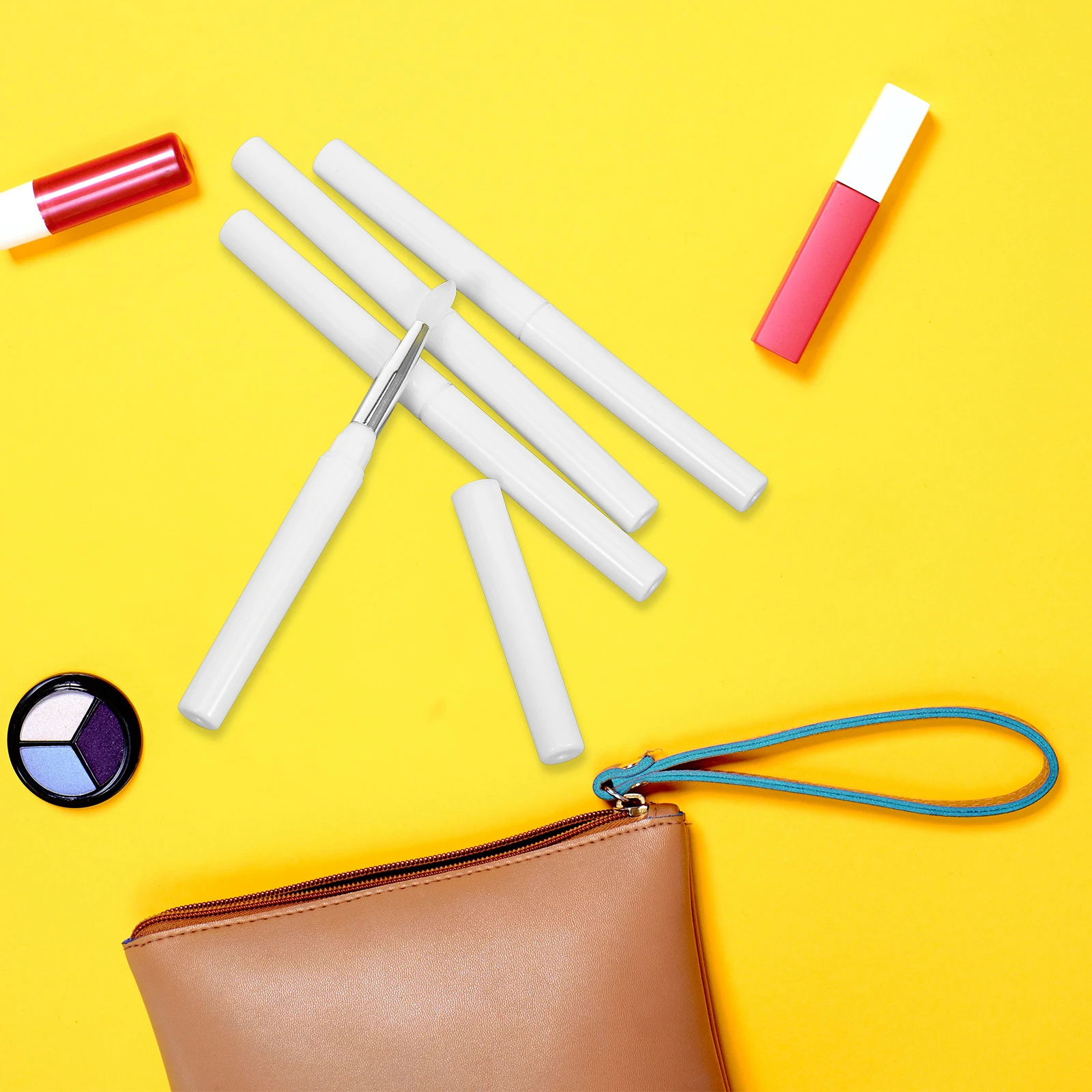 4pcs Silicone Lip Brush Wire Pencil Gloss Applicator with Cap Smooth Application Professional Use Travel Friendly
4pcs Silicone Lip Brush Wire Pencil Gloss Applicator with Cap Smooth Application Professional Use Travel Friendly