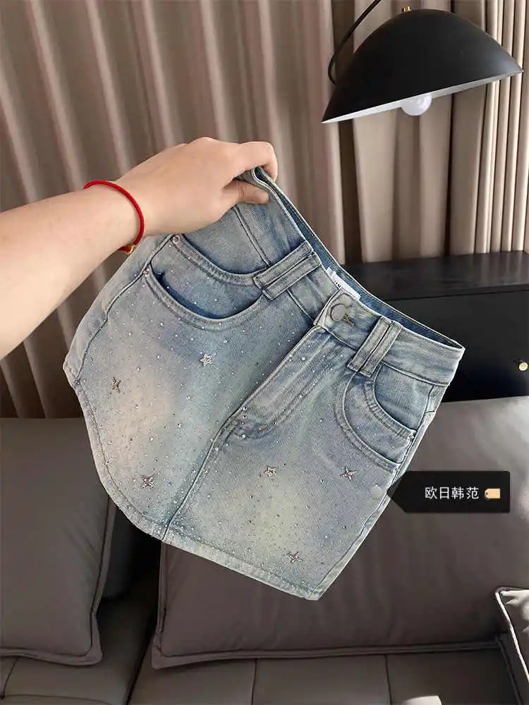 Vintage Rhinestone Denim Short Skirts Women Summer New High Waist Slim A-line Wrap Hip Skirts Fashion Trend Design Skirt
Vintage Rhinestone Denim Short Skirts Women Summer New High Waist Slim A-line Wrap Hip Skirts Fashion Trend Design Skirt
