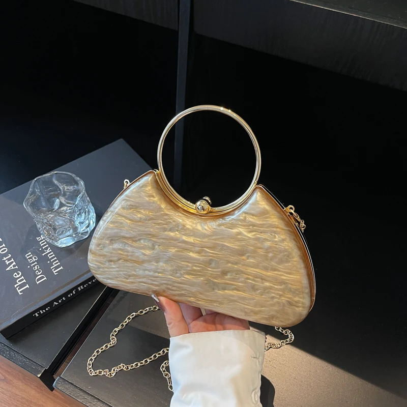 2026 New Luxury Marbled Acrylic Evening Clutch Bag Big Metal Ring Top Handle Shell Handbag Wedding Banquet Party Crossbody Bags
2026 New Luxury Marbled Acrylic Evening Clutch Bag Big Metal Ring Top Handle Shell Handbag Wedding Banquet Party Crossbody Bags