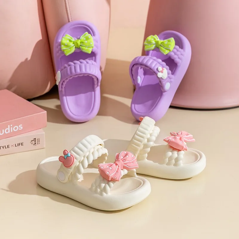 New Summer Children Non-slip Beach Sandals Kids Shoes Casual Bathroom Sandals Parent-child Soft Slippers Home Outdoor Flip-flops
New Summer Children Non-slip Beach Sandals Kids Shoes Casual Bathroom Sandals Parent-child Soft Slippers Home Outdoor Flip-flops