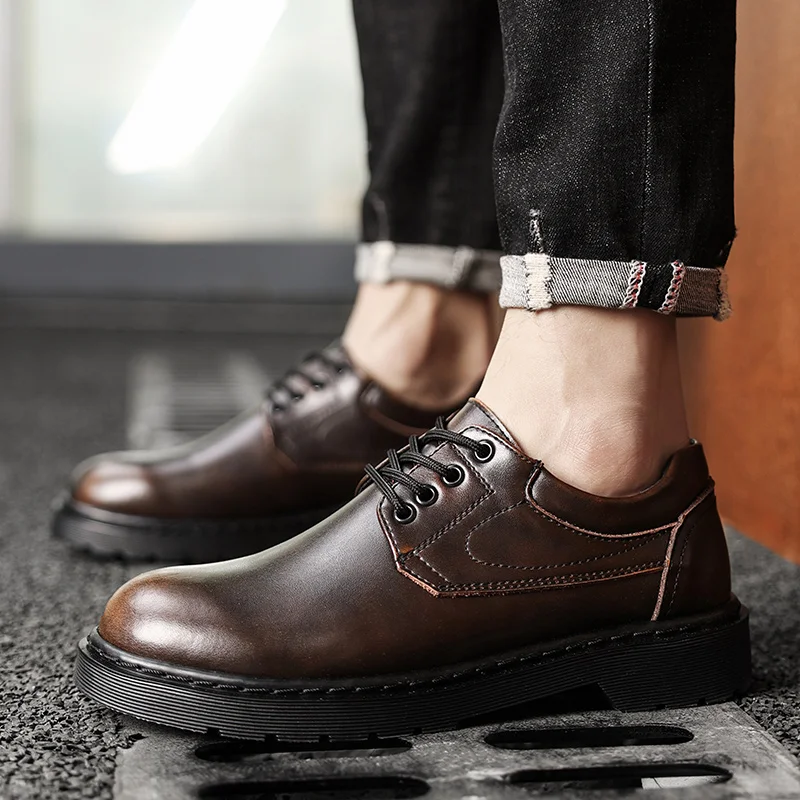 Men's Casual Leather Low-top Heightening Large-head Work Boots Breathable Versatile British Cow Tendon Sole Derby Shoes
Men's Casual Leather Low-top Heightening Large-head Work Boots Breathable Versatile British Cow Tendon Sole Derby Shoes