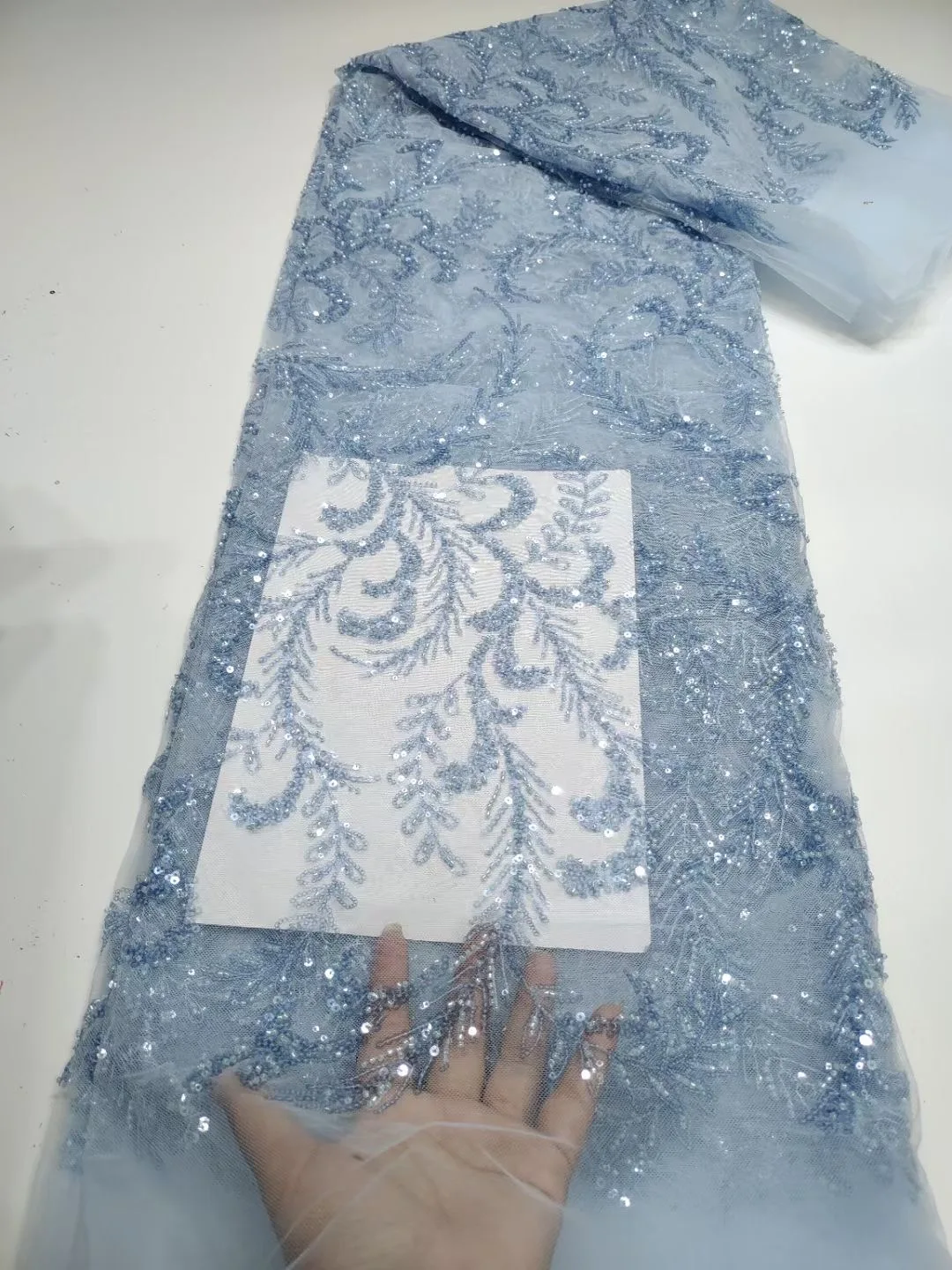 5 Yards African Sequins Lace Fabric 2023 High Quality French Nigerian Embroidery Net Fabrics For Wedding Dress Sewing 
5 Yards African Sequins Lace Fabric 2023 High Quality French Nigerian Embroidery Net Fabrics For Wedding Dress Sewing