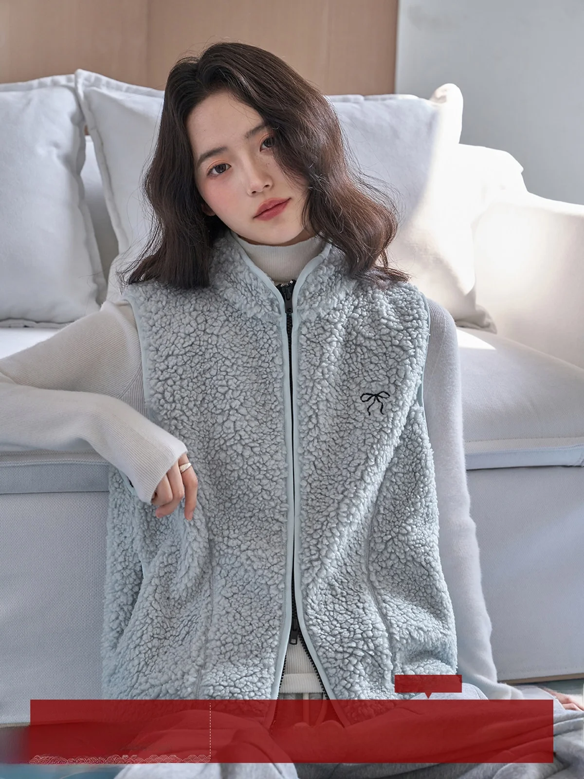 Синий кардиган-жилет из овечьей шерсти с двойной молнией, женский, зимний, свободного кроя, маленький размер, с подплечниками, верхняя одежда для повседневной носки
Синий кардиган-жилет из овечьей шерсти с двойной молнией, женский, зимний, свободного кроя, маленький размер, с подплечниками, верхняя одежда для повседневной носки