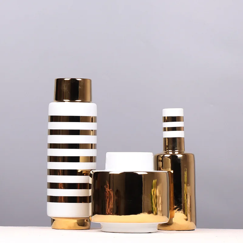Striped Gold and White Color Luxury Style Ceramic Vase Model Living Room Flower Arrangement Home Decoration
Striped Gold and White Color Luxury Style Ceramic Vase Model Living Room Flower Arrangement Home Decoration