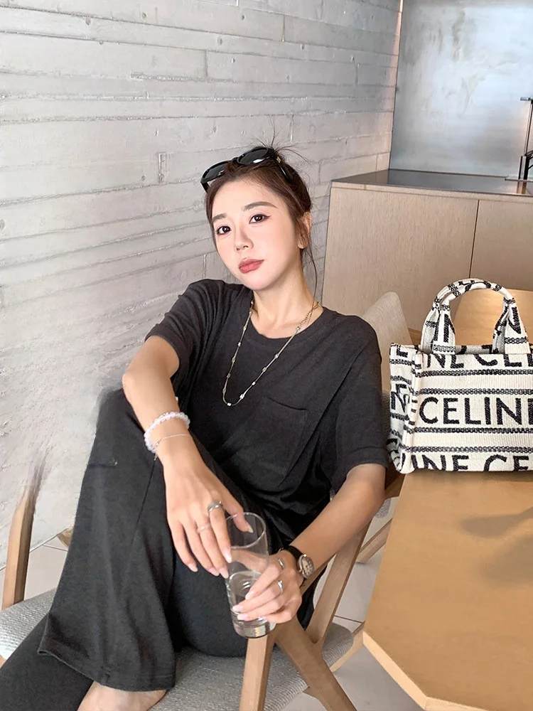 Classic Lazy Style Casual Comfortable Two-Piece Set Spring 2026 Cheeseandkisses Women's Fashion Loose Fit round Neck Sweatshi...
Classic Lazy Style Casual Comfortable Two-Piece Set Spring 2026 Cheeseandkisses Women's Fashion Loose Fit round Neck Sweatshi...