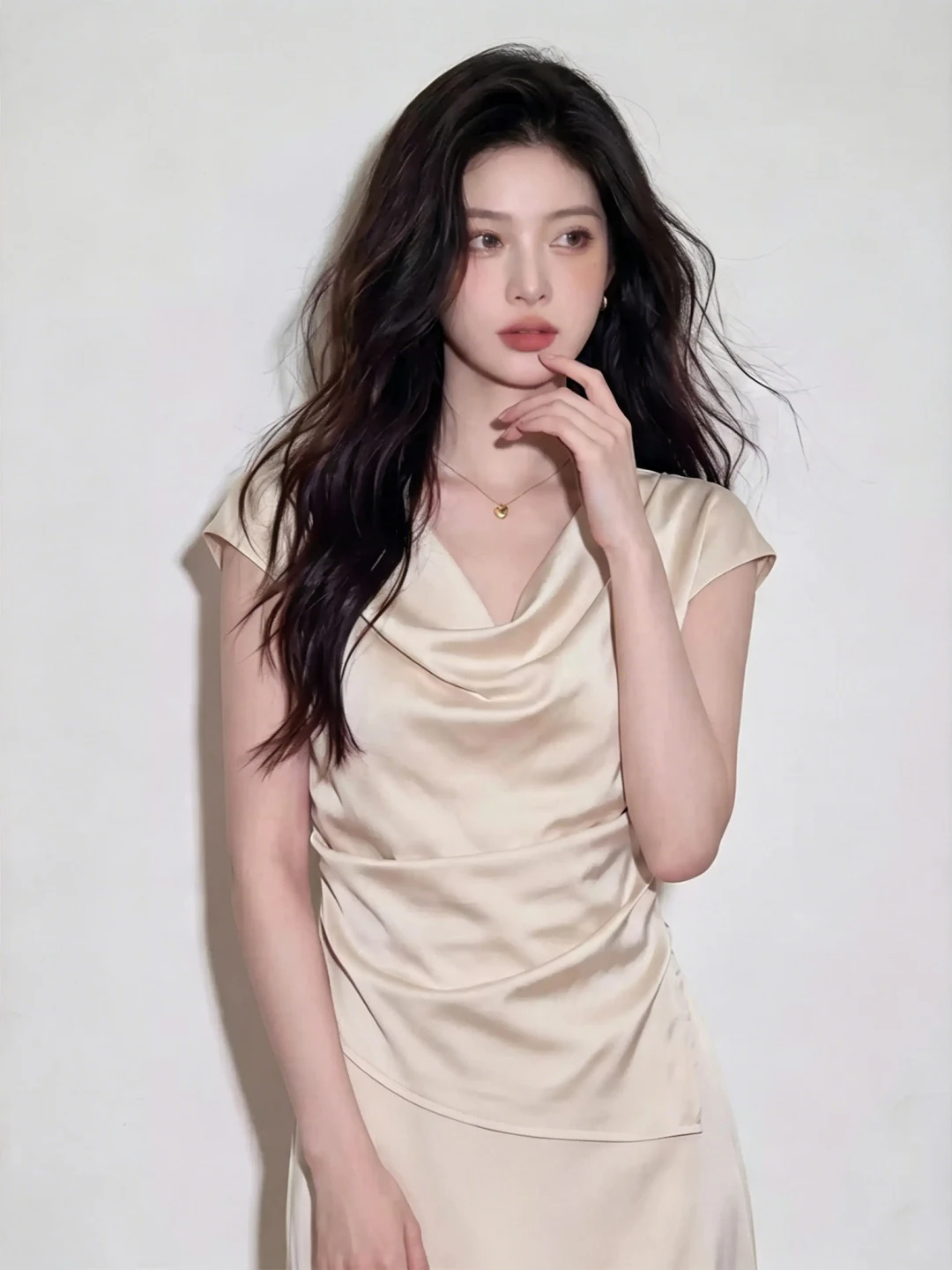 Elegant Slimming Short Sleeve T-Shirt Comfortable Fashionable Versatile Korean Style Straight Cut Summer Top for Younger Look
Elegant Slimming Short Sleeve T-Shirt Comfortable Fashionable Versatile Korean Style Straight Cut Summer Top for Younger Look