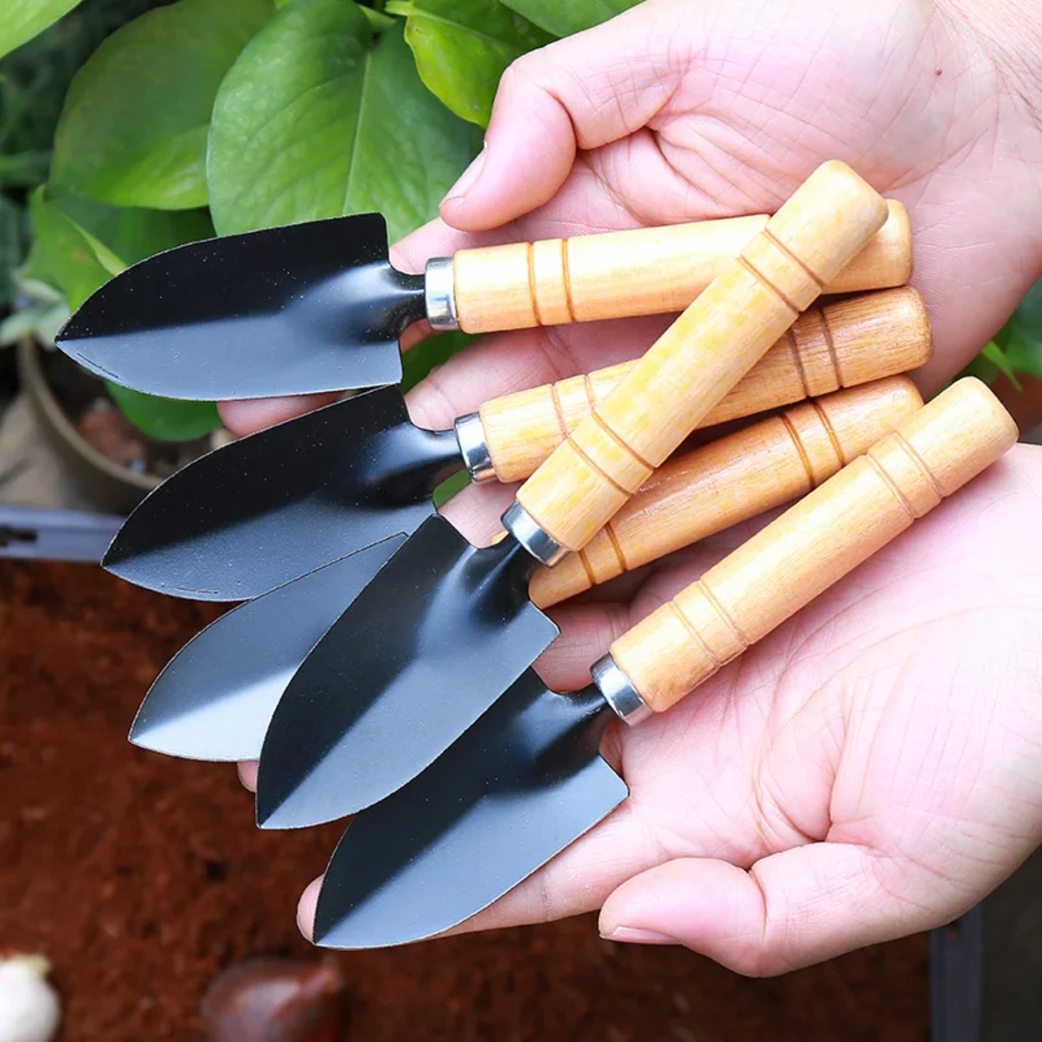 1Pc Stainless Steel Gardening Shovel Flower Planting Shovel Garden Wooden Handle garden tools Small Shovel Spade
1Pc Stainless Steel Gardening Shovel Flower Planting Shovel Garden Wooden Handle garden tools Small Shovel Spade