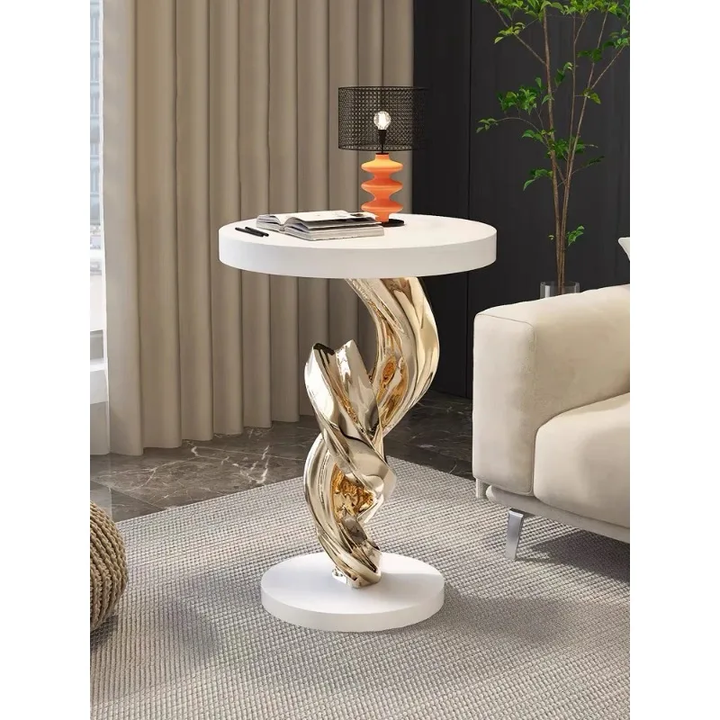 Современная абстрактная скульптура, настольный светильник, роскошное украшение для дома, креативный угловой столик
Современная абстрактная скульптура, настольный светильник, роскошное украшение для дома, креативный угловой столик