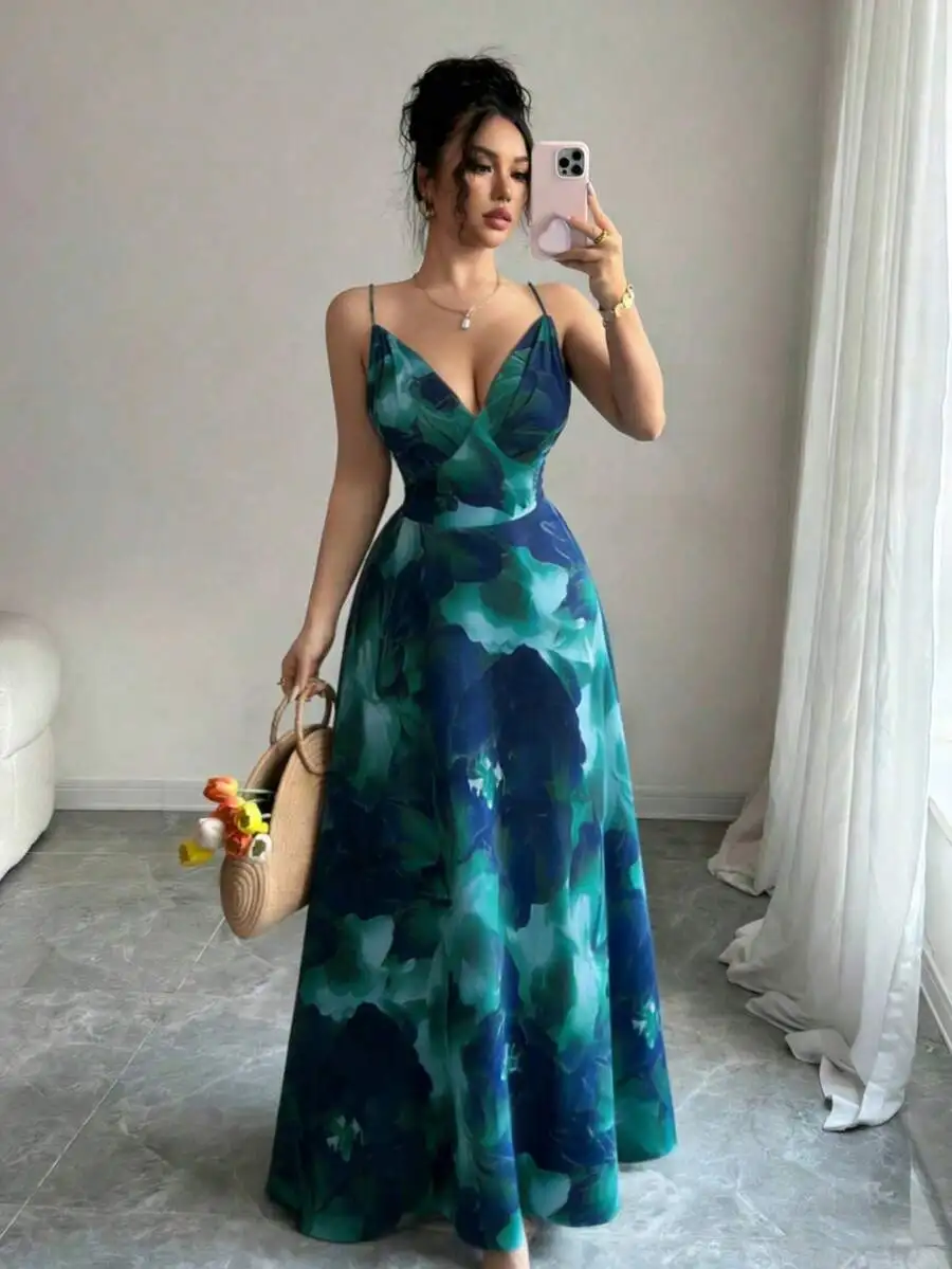 Womens Floral Print V-Neck Sleeveless Maxi Dress
Womens Floral Print V-Neck Sleeveless Maxi Dress