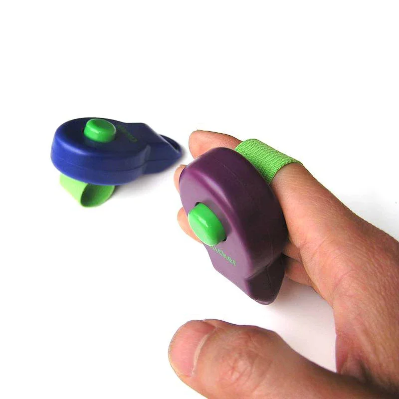 1Pcs New Ring Clicker Pet Rattle Trainer Clicker Dog Training Rattle Dog Training Dog Sounder
1Pcs New Ring Clicker Pet Rattle Trainer Clicker Dog Training Rattle Dog Training Dog Sounder