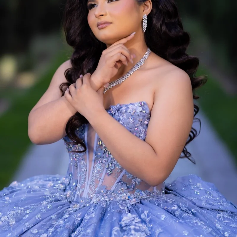 Purple Quinceanera Dress off-shoulder Glitter Flower Crystal Decal Long tail Bow vestidos de 15 Quinceanera Customize
Purple Quinceanera Dress off-shoulder Glitter Flower Crystal Decal Long tail Bow vestidos de 15 Quinceanera Customize