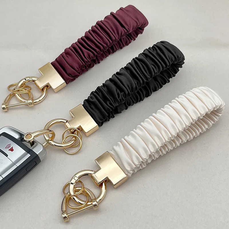 Hot-selling girls car keychain elastic wrist strap Internet celebrity key pendant anti-lost ladies high-end hook
Hot-selling girls car keychain elastic wrist strap Internet celebrity key pendant anti-lost ladies high-end hook