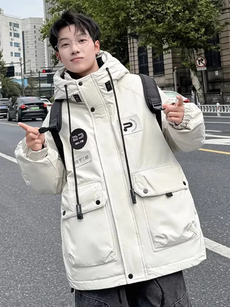 Утепленная рабочая куртка-пуховик для мужчин 2024: Новая молодежная модная брендовая приталенная зимняя теплая куртка с капюшоном, устойчивая к холоду
Утепленная рабочая куртка-пуховик для мужчин 2024: Новая молодежная модная брендовая приталенная зимняя теплая куртка с капюшоном, устойчивая к холоду