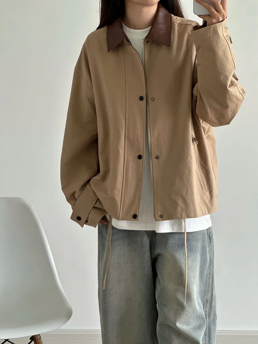 Kaki Color Collar Patchwork Jacket Cleanfit Workwear Outerwear Casual Style Top Zipper Decoration Loose Fit Youth Fashion
Kaki Color Collar Patchwork Jacket Cleanfit Workwear Outerwear Casual Style Top Zipper Decoration Loose Fit Youth Fashion