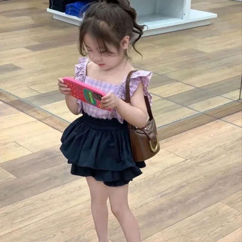 Girls' Summer Clothing Set New Children's Short sleeved Ruffle Top+Short Skirt Stylish Two piece Set
Girls' Summer Clothing Set New Children's Short sleeved Ruffle Top+Short Skirt Stylish Two piece Set