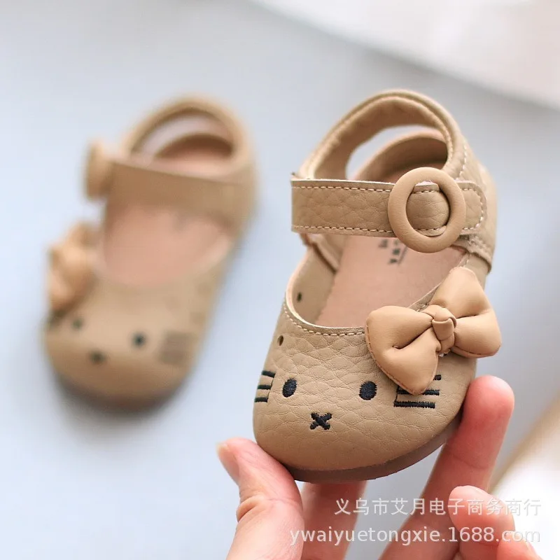 Children Spring Summer Girls Soft-Soled Sandal Kids Cartoon Cat Walking Shoes Princess Shoes Baby Hollow-Out Little Leather Shoe
Children Spring Summer Girls Soft-Soled Sandal Kids Cartoon Cat Walking Shoes Princess Shoes Baby Hollow-Out Little Leather Shoe