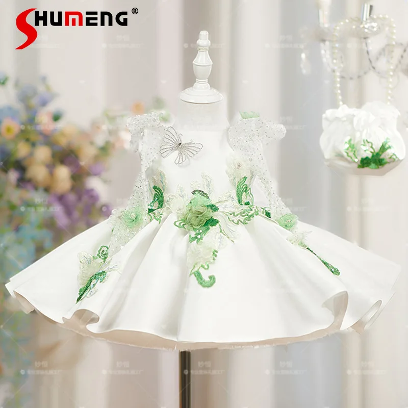Белое атласное тюлевое платье для девочек с зеленой цветочной вышивкой и бабочками, праздничное платье на день рождения, детское свадебное платье, платье принцессы для малышей
Белое атласное тюлевое платье для девочек с зеленой цветочной вышивкой и бабочками, праздничное платье на день рождения, детское свадебное платье, платье принцессы для малышей