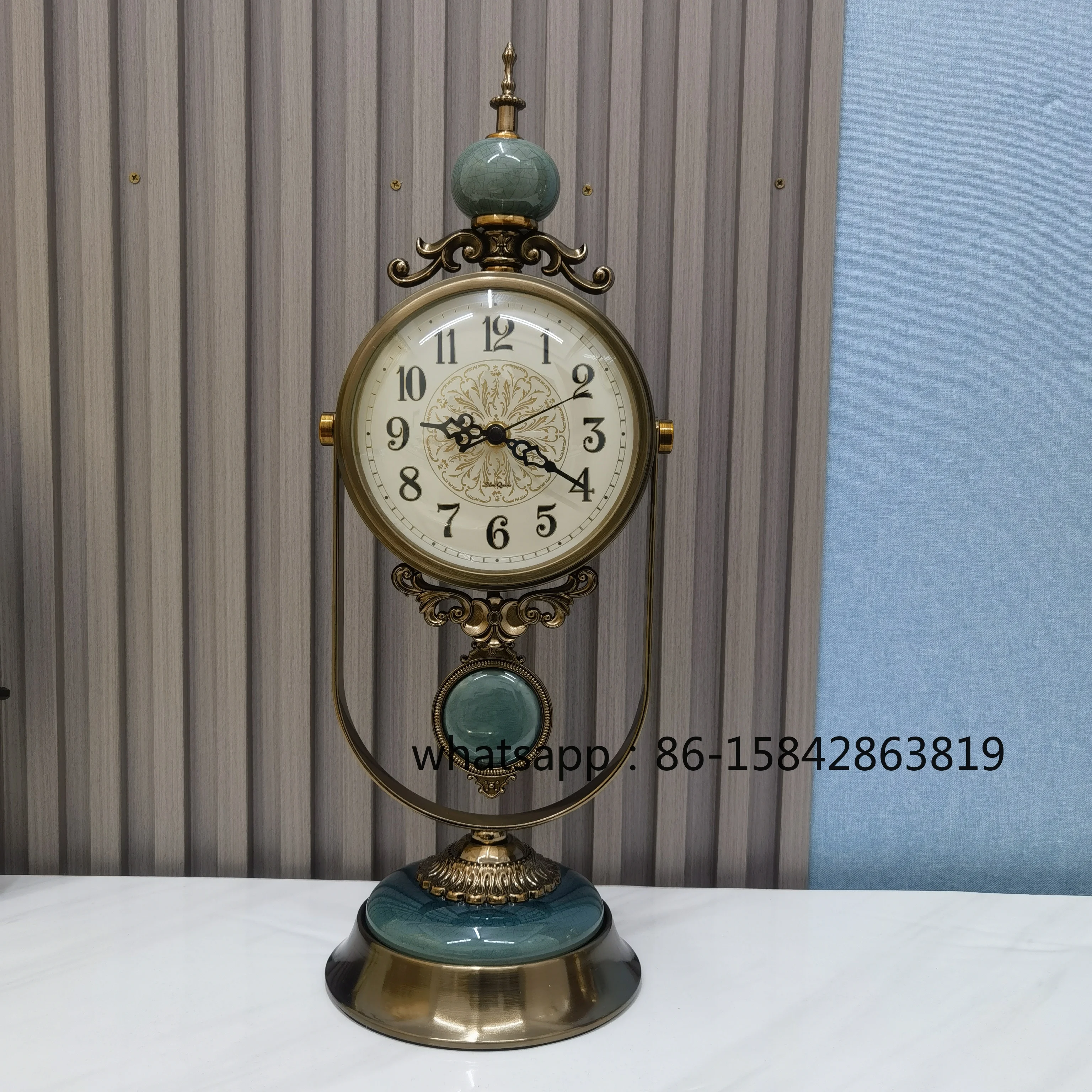 Metal Antique Bronze Table Clock For Bedroom Student Desk Silent Ceramic Clock
Metal Antique Bronze Table Clock For Bedroom Student Desk Silent Ceramic Clock