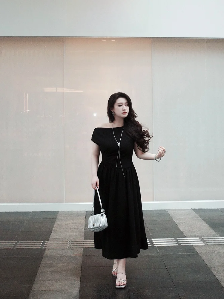 Elegant Slimming One-Shoulder Dress High Waist A-Line Skirt Long Sleeve Summer Casual Fashion plus Size Women's Dress
Elegant Slimming One-Shoulder Dress High Waist A-Line Skirt Long Sleeve Summer Casual Fashion plus Size Women's Dress