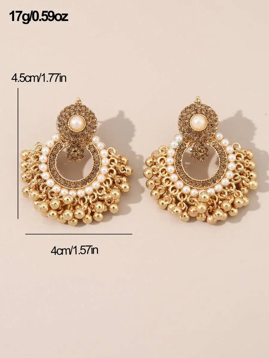 Exaggerated Vintage Bohemian Hollow Rhinestone Drop Earrings For Women Party Fashion
Exaggerated Vintage Bohemian Hollow Rhinestone Drop Earrings For Women Party Fashion