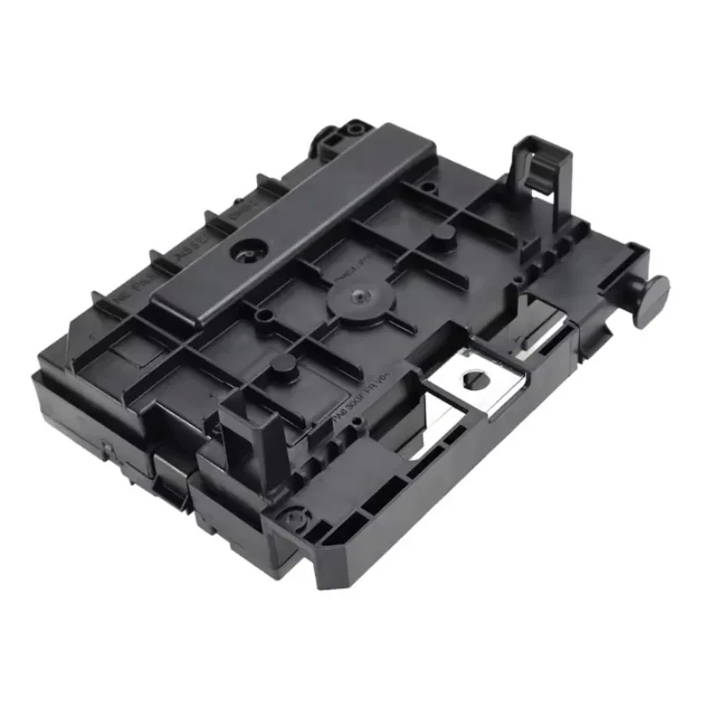 9666700280 BSM R03 Engine Fuse Box Control Module For Fiat Scudo / Citroen Dispatch / Peugeot Expert 2007-2014 Cars accessories
9666700280 BSM R03 Engine Fuse Box Control Module For Fiat Scudo / Citroen Dispatch / Peugeot Expert 2007-2014 Cars accessories