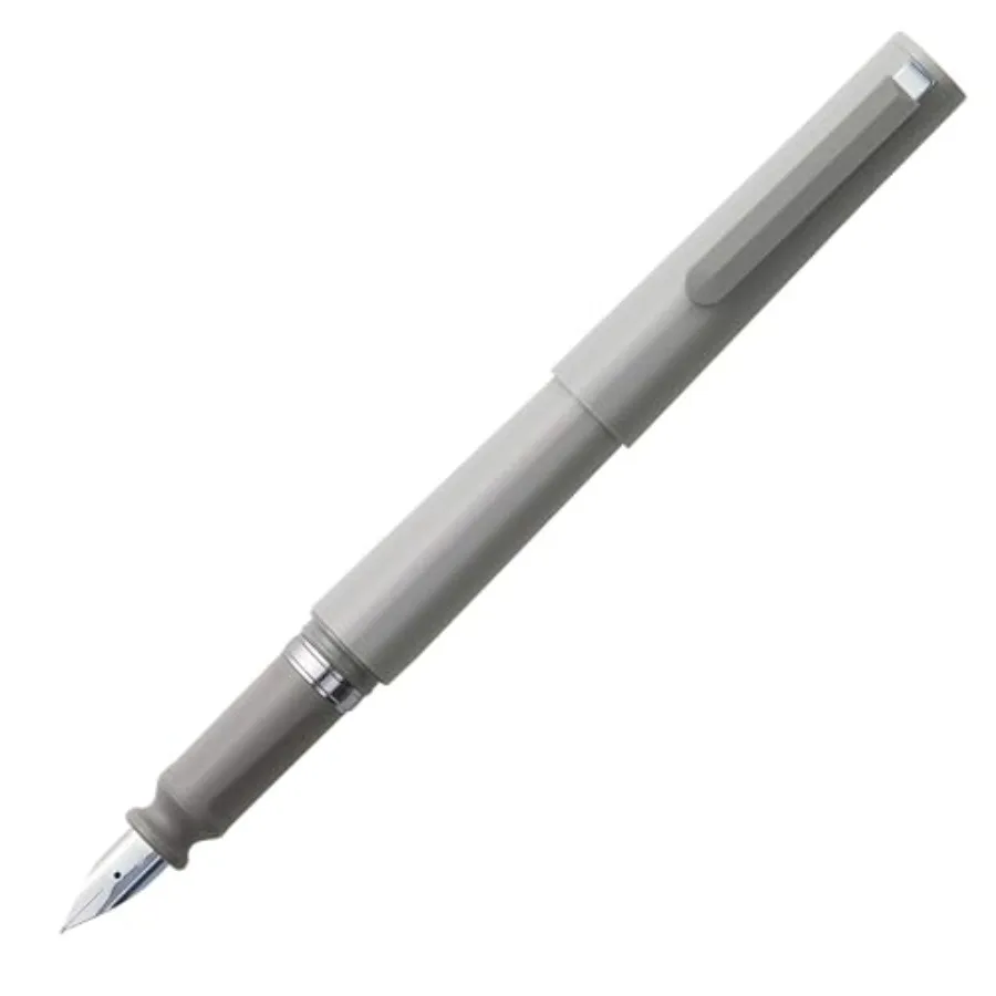 Перьевая ручка Sailor TUZU ADJUST, серая, тонкий наконечник, 11-0549-221
Перьевая ручка Sailor TUZU ADJUST, серая, тонкий наконечник, 11-0549-221