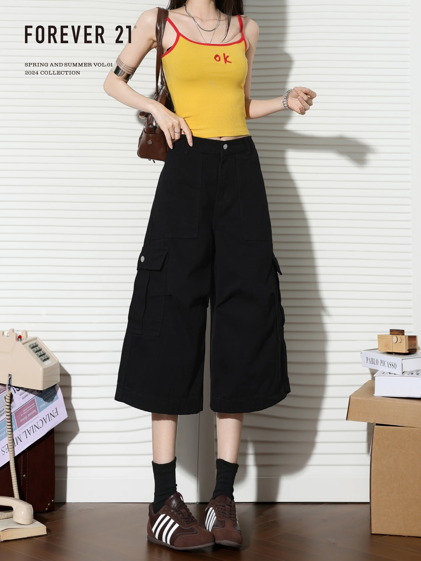 Forever 21 American High Waist Wide Leg Seven-Foot Denim Jeans Women's Sexy Loose Black Workwear Mid-Length Pants
Forever 21 American High Waist Wide Leg Seven-Foot Denim Jeans Women's Sexy Loose Black Workwear Mid-Length Pants