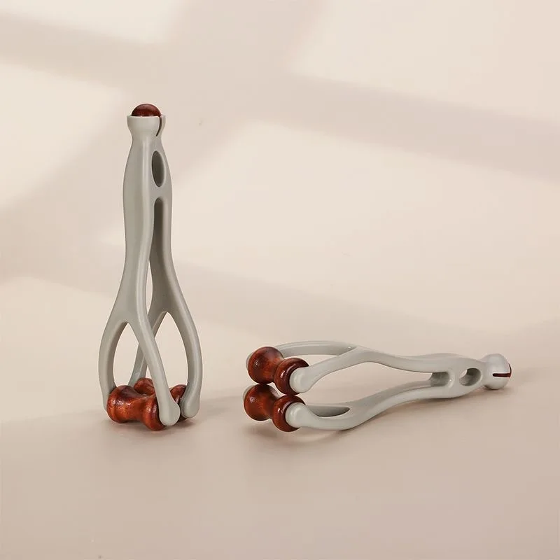 Массажер для пальцев, деревянный роликовый инструмент для точечного массажа для облегчения суставов рук, упражнения на растяжку пальцев
Массажер для пальцев, деревянный роликовый инструмент для точечного массажа для облегчения суставов рук, упражнения на растяжку пальцев