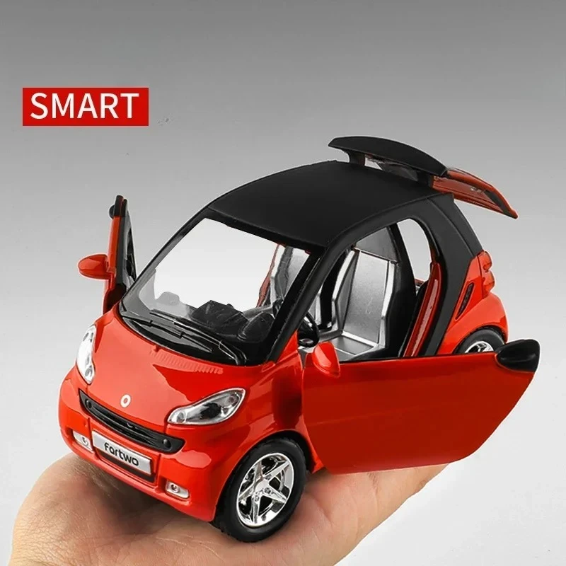 Металлическая модель автомобиля 1:32 Smart Alloy Diecast Mini GT со звуком и светом, премиум-класса, настольное украшение, подарок для парня/мужчины
Металлическая модель автомобиля 1:32 Smart Alloy Diecast Mini GT со звуком и светом, премиум-класса, настольное украшение, подарок для парня/мужчины