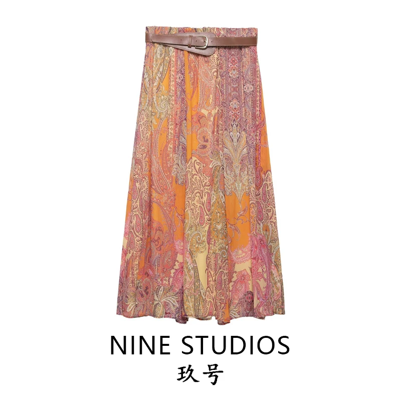 Casual Peacock Print Midi Skirt with Belt High Waist A-Line Half Body Skirts for Women Polyester Fabric Summer Season
Casual Peacock Print Midi Skirt with Belt High Waist A-Line Half Body Skirts for Women Polyester Fabric Summer Season